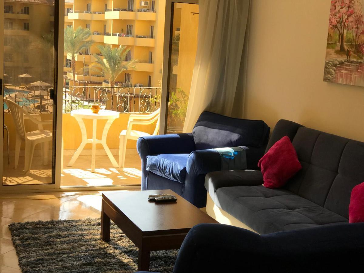 Pool View Apartments At British Resort - Unit 15 الغردقة الغرفة الصورة